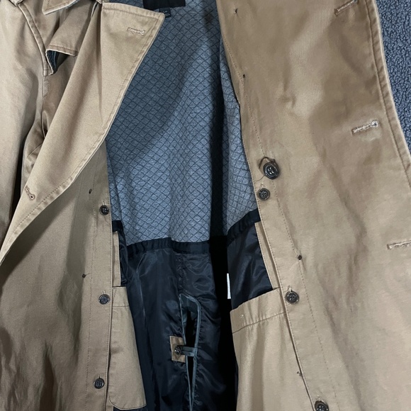 Banana Republic Double Breasted Lined Trench Coat - Men's Size L - Tan - Picture 5 of 11